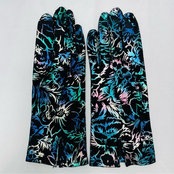 Women's Cardinal Hologram Print Genuine Suede Gloves, Small - Picture 1 of 4